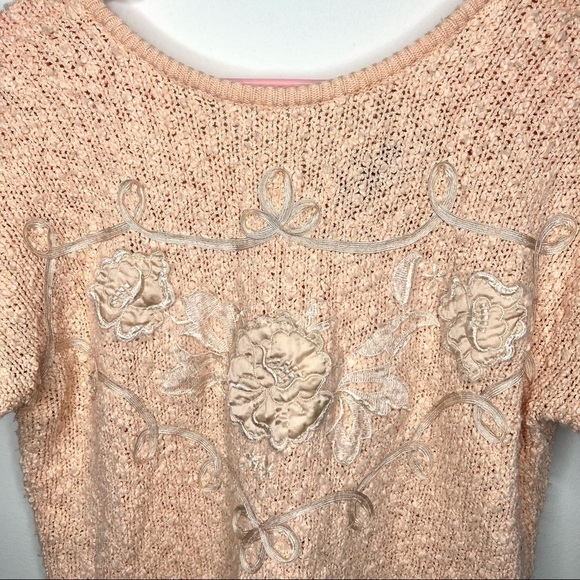 Vintage Yarn Works Pastel Peach Yarn Works Short Sleeve Floral Detailed Sweater - Picture 5 of 14